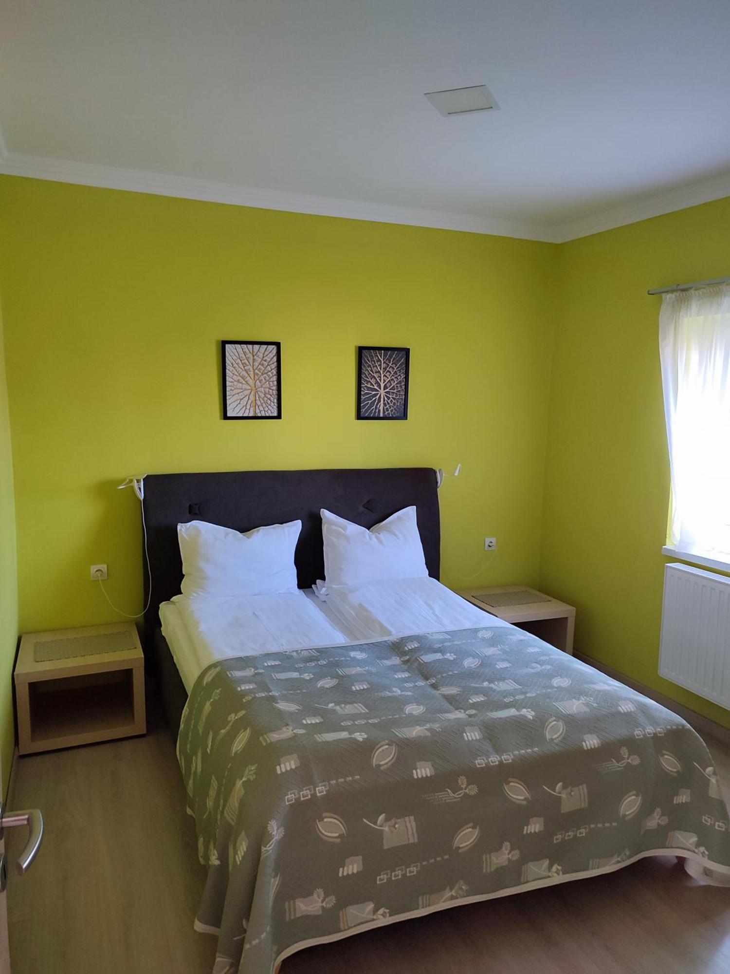 Lux Apartman Balatonfüred Esterno foto
