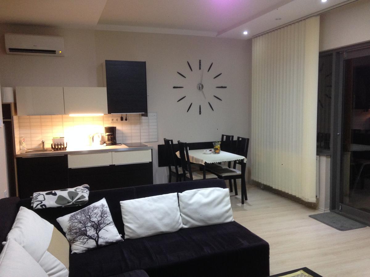 Lux Apartman Balatonfüred Esterno foto